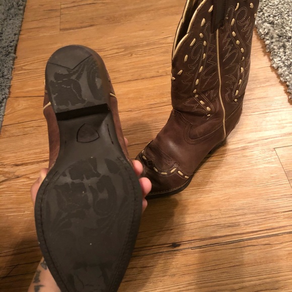 Ariat Boots - Picture 4 of 6